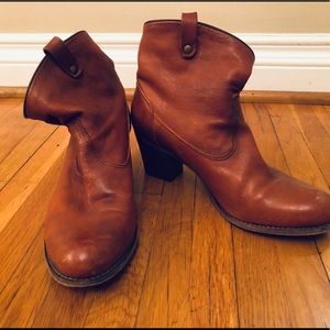 n. d. c. Made by hand ankle boot